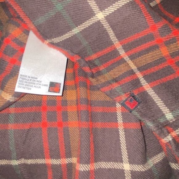 Woolrich Plaid Button Up LongSleeve Shirt Sz MED - Picture 3 of 14